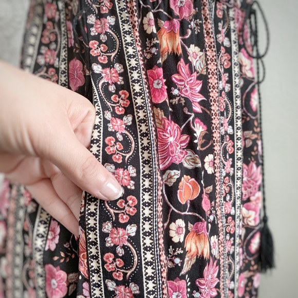 BAND OF GYPSIES | Black Floral Boho Maxi Sun Dress - Picture 5 of 7